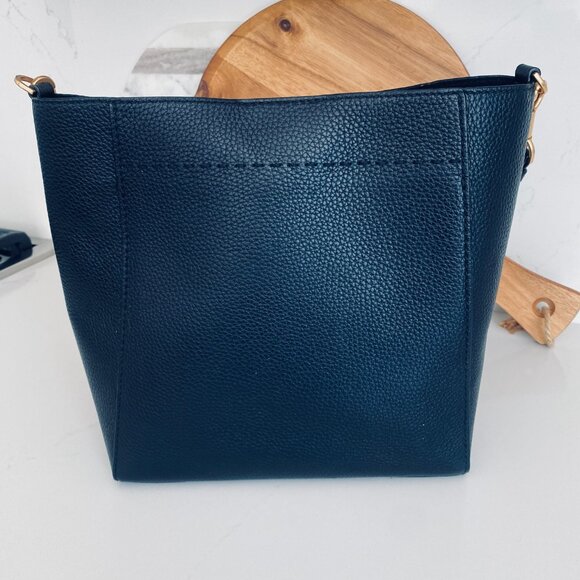 Tory Burch MCGRAW BUCKET BAG - Black - Picture 3 of 5